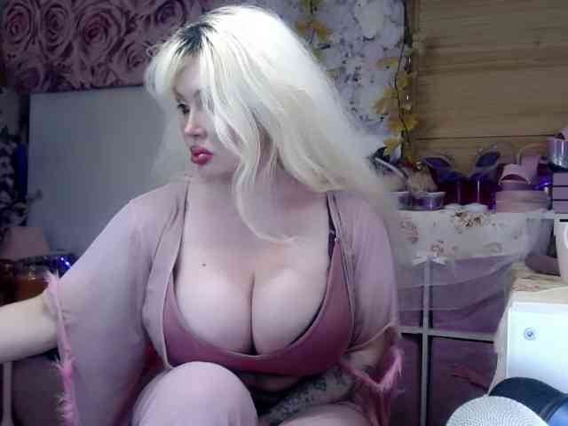 ElyinkPornsta webcam