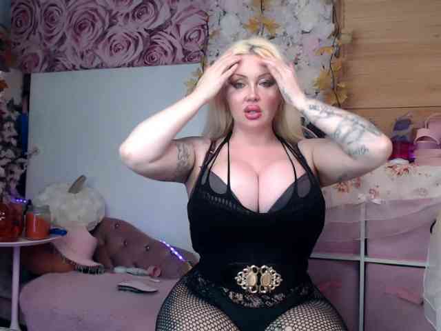 ElyinkPornsta webcam