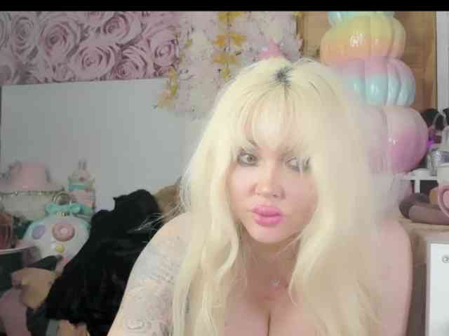 ElyinkPornsta webcam