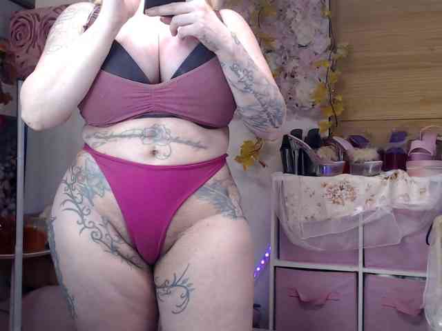 ElyinkPornsta webcam