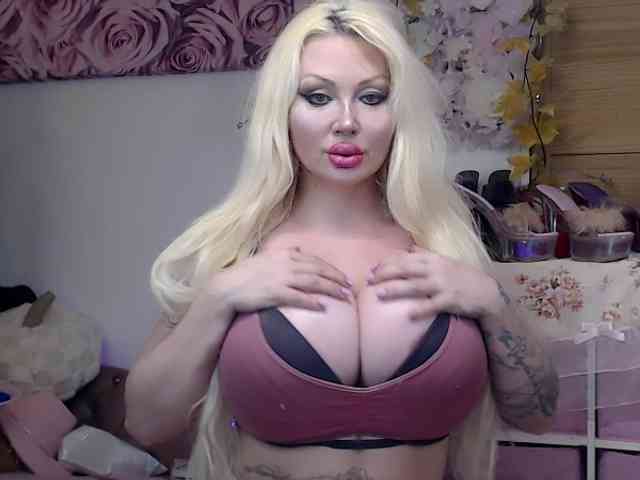 ElyinkPornsta webcam