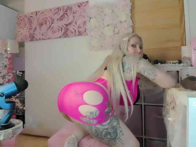 ElyinkPornsta webcam