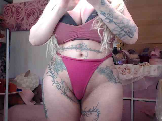 ElyinkPornsta webcam