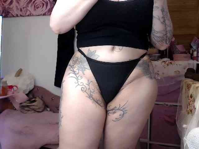 ElyinkPornsta webcam