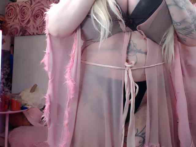 ElyinkPornsta webcam