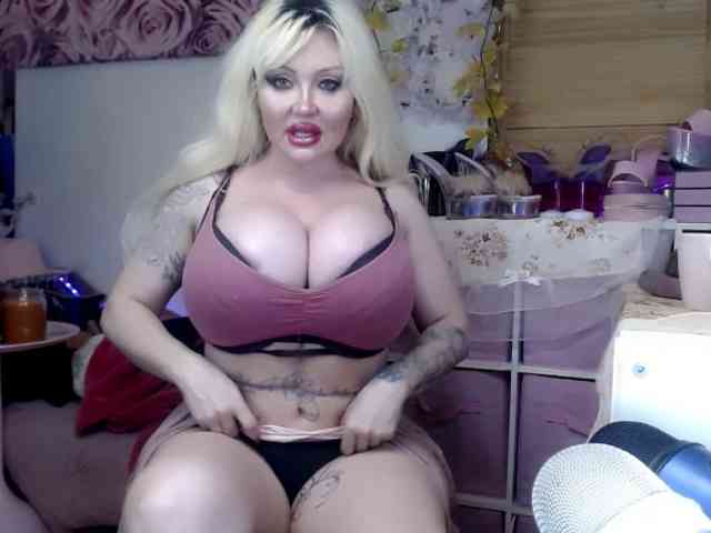 ElyinkPornsta webcam