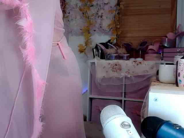 ElyinkPornsta webcam