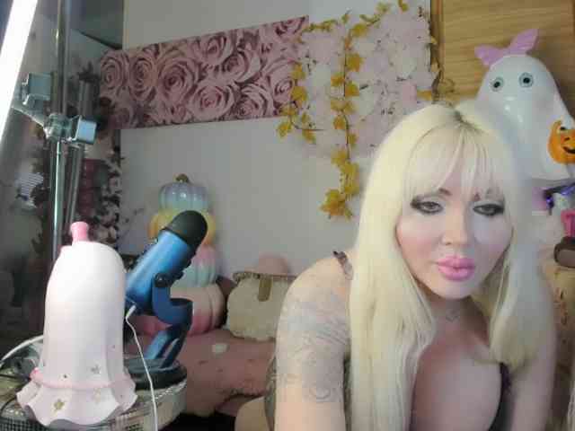 ElyinkPornsta webcam