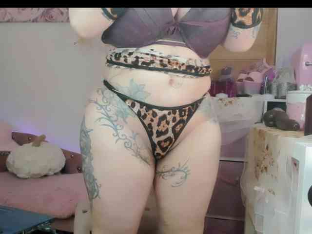 ElyinkPornsta webcam