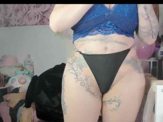 ElyinkPornsta webcam