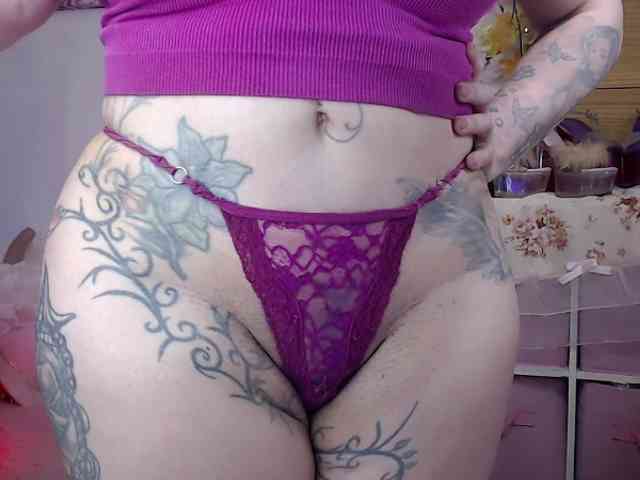 ElyinkPornsta Live Webcam on BongaCams