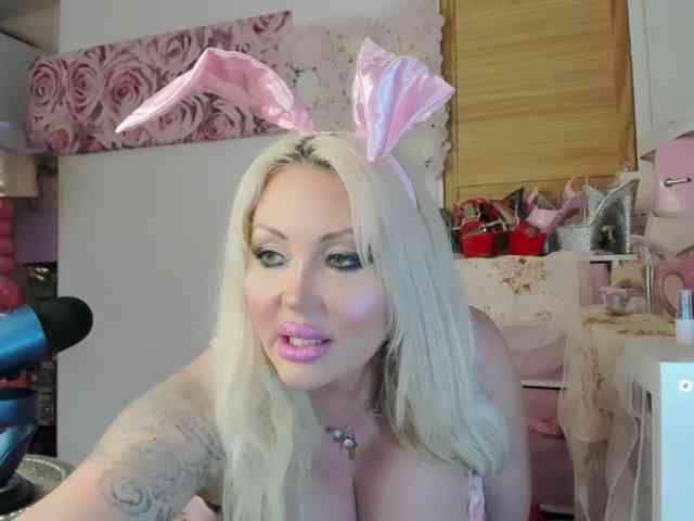 ElyinkPornsta webcam