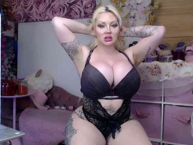 ElyinkPornsta webcam