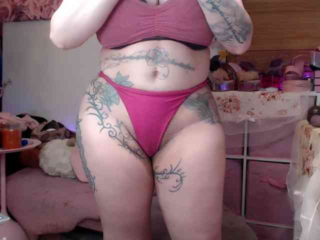 ElyinkPornsta webcam