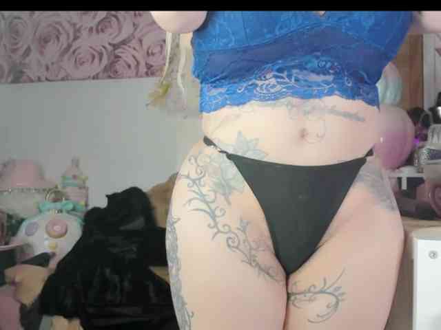 ElyinkPornsta webcam