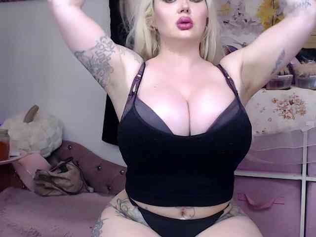 ElyinkPornsta webcam