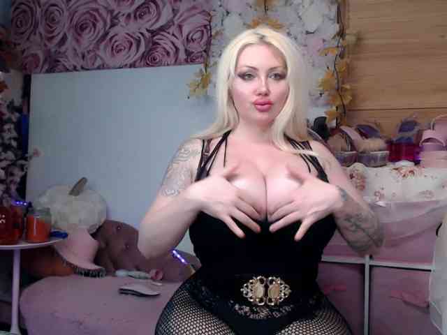 ElyinkPornsta webcam