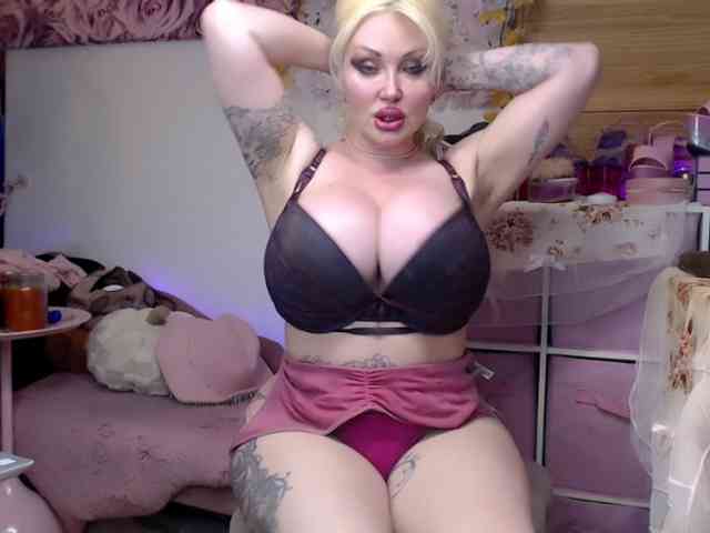 ElyinkPornsta webcam