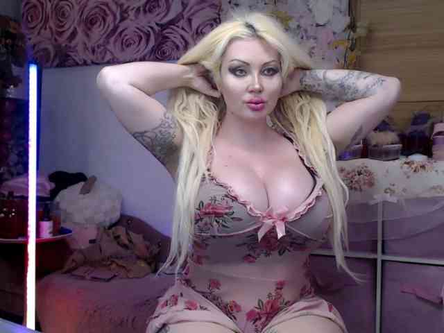 ElyinkPornsta webcam