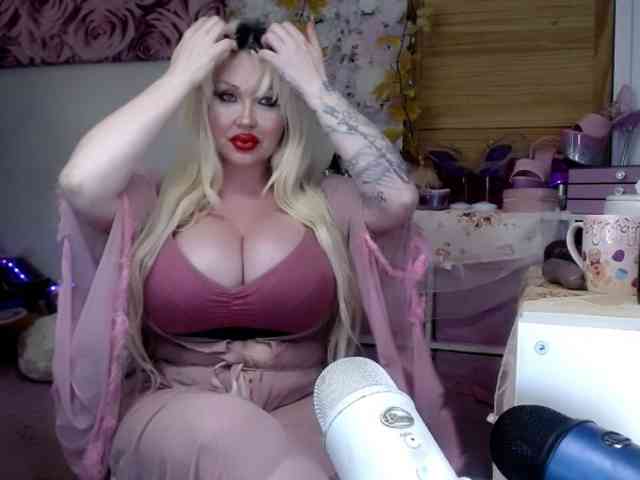 ElyinkPornsta webcam