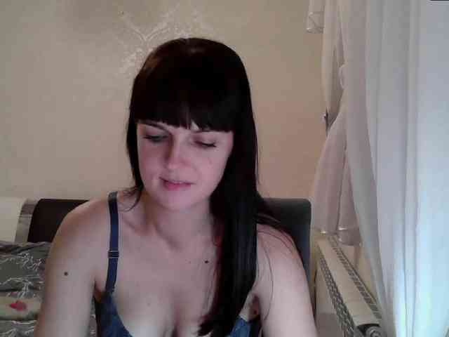 HotBrianna webcam