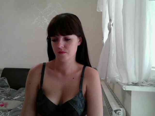 HotBrianna webcam
