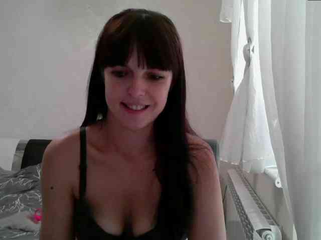 HotBrianna webcam