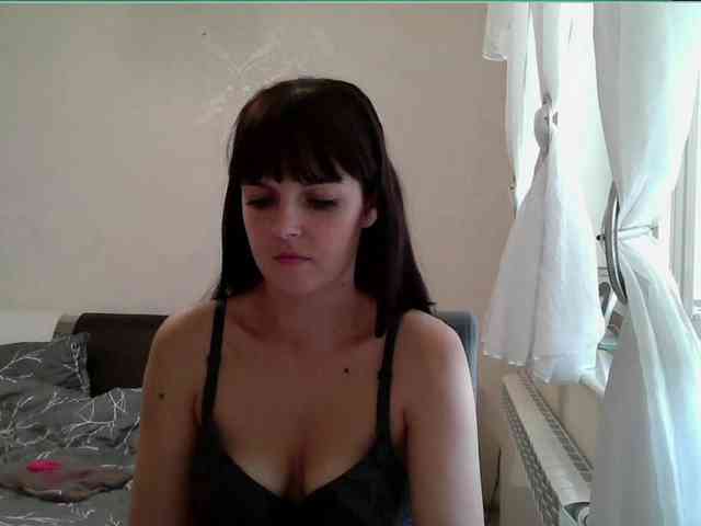 HotBrianna webcam
