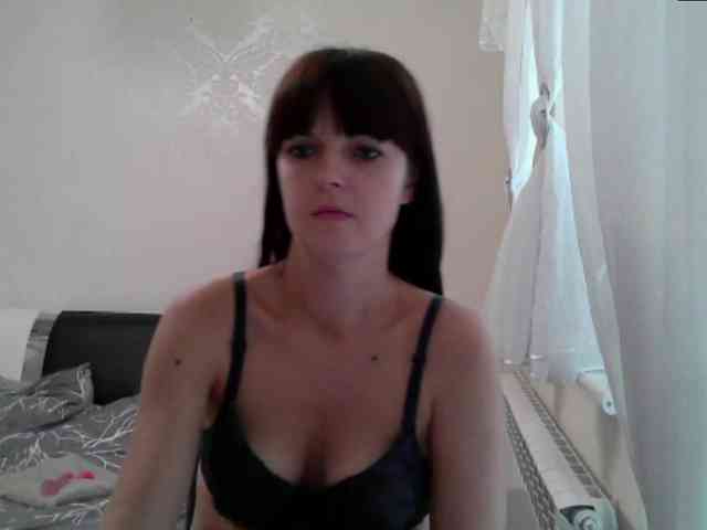 HotBrianna webcam