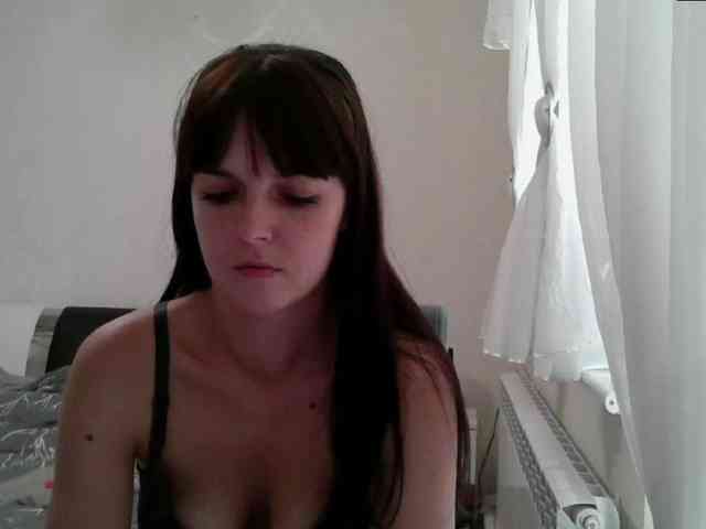 HotBrianna webcam