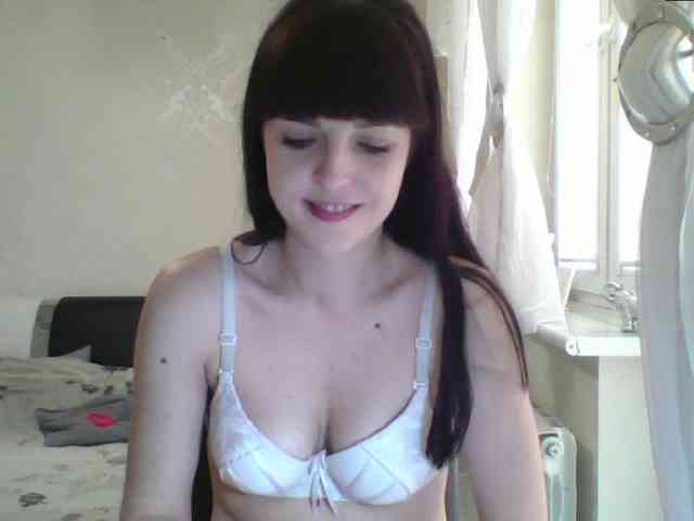 HotBrianna webcam