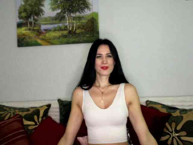 MilfLunna webcam