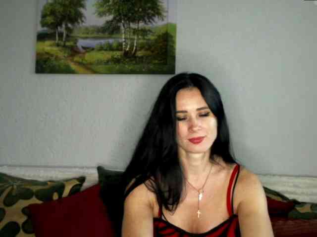 MilfLunna webcam