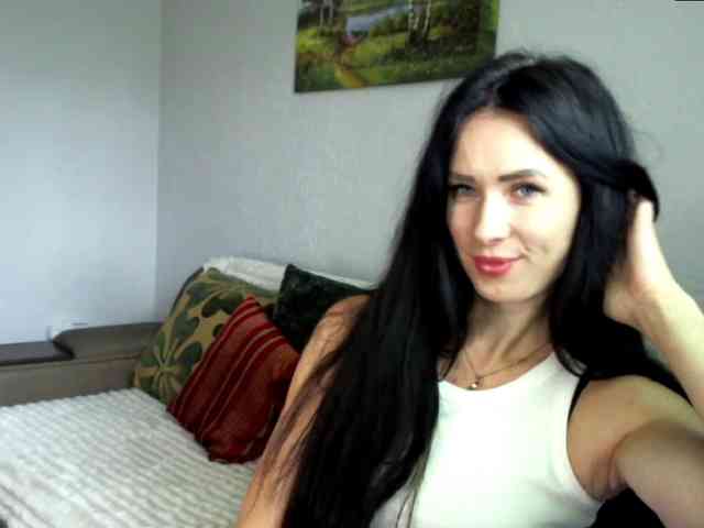 MilfLunna webcam