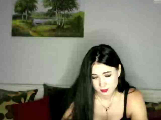 MilfLunna webcam