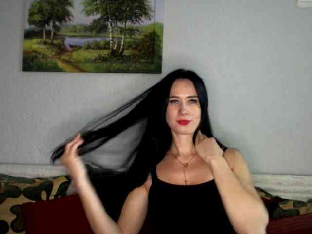 MilfLunna webcam