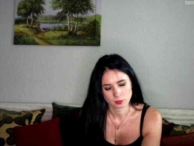 MilfLunna webcam