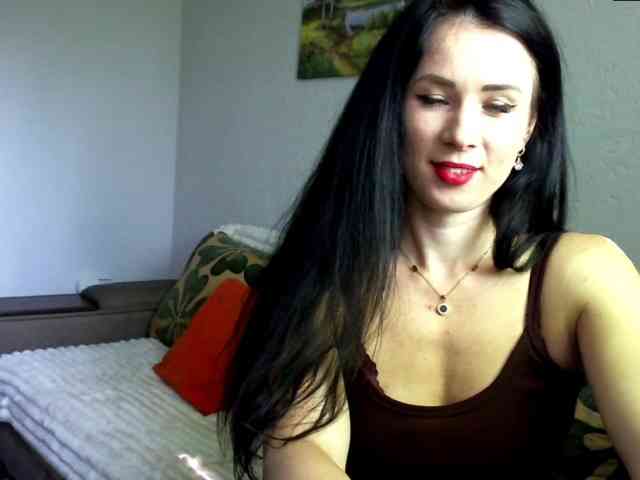 MilfLunna webcam