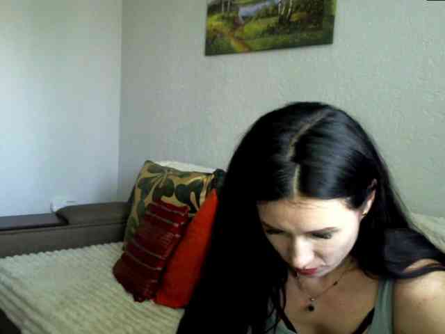 MilfLunna webcam