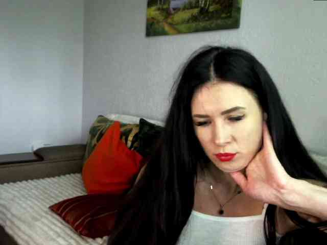 MilfLunna webcam