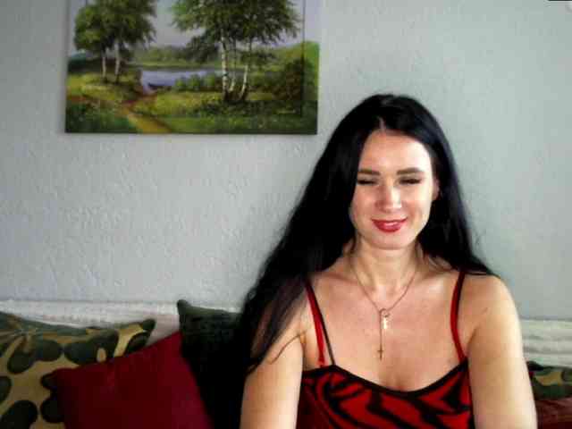 MilfLunna webcam