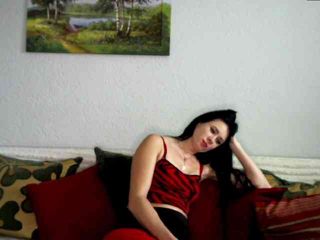 MilfLunna webcam