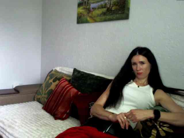 MilfLunna webcam