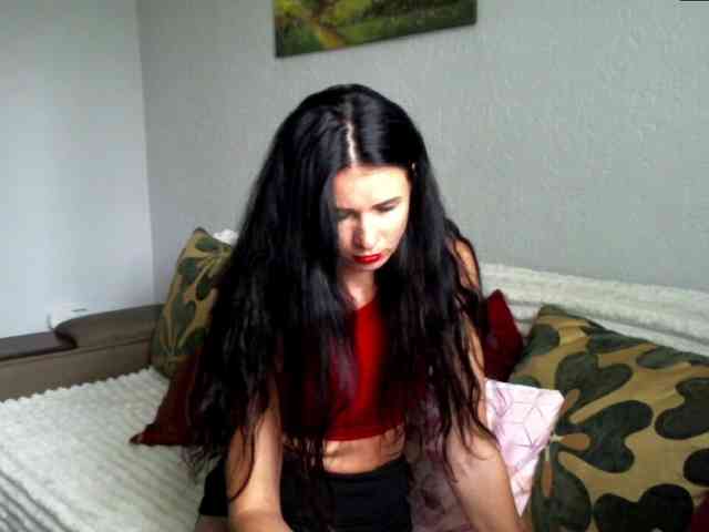 MilfLunna webcam