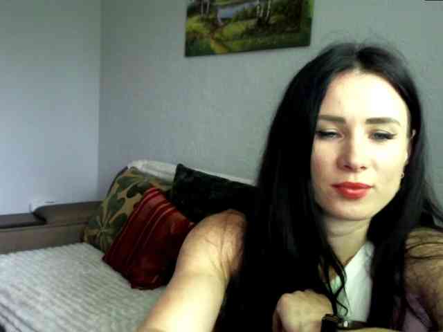 MilfLunna webcam
