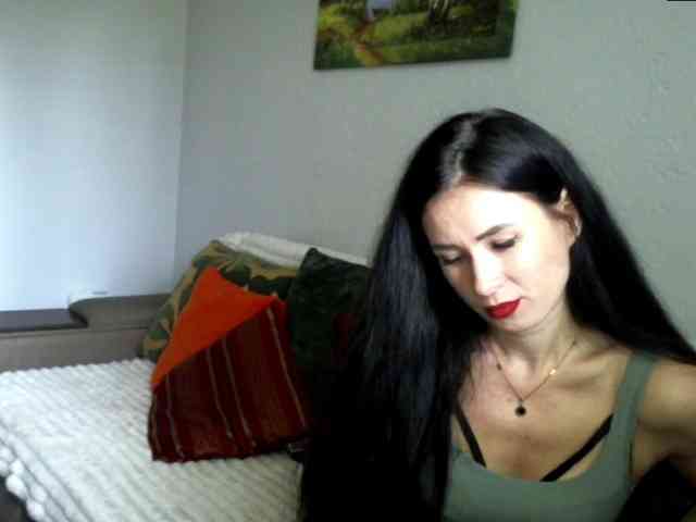 MilfLunna webcam