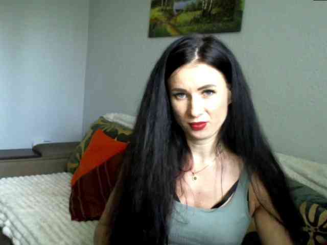 MilfLunna webcam