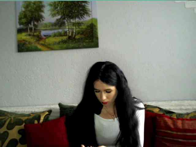 MilfLunna webcam