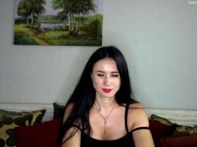 MilfLunna webcam