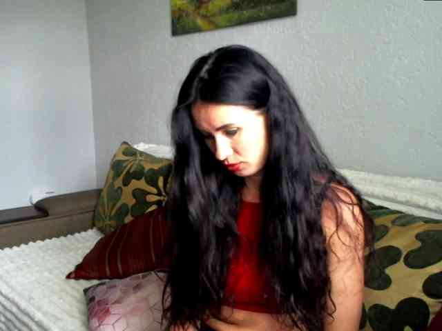 MilfLunna webcam